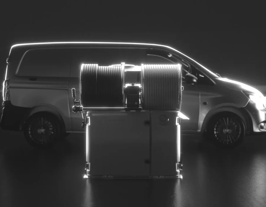 rom-cube-van-installed-alt